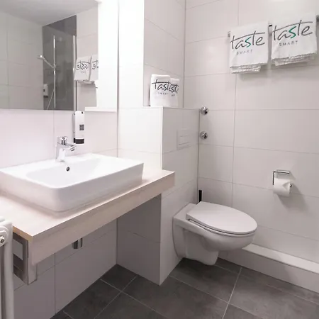 Taste Smart Hotel 3*